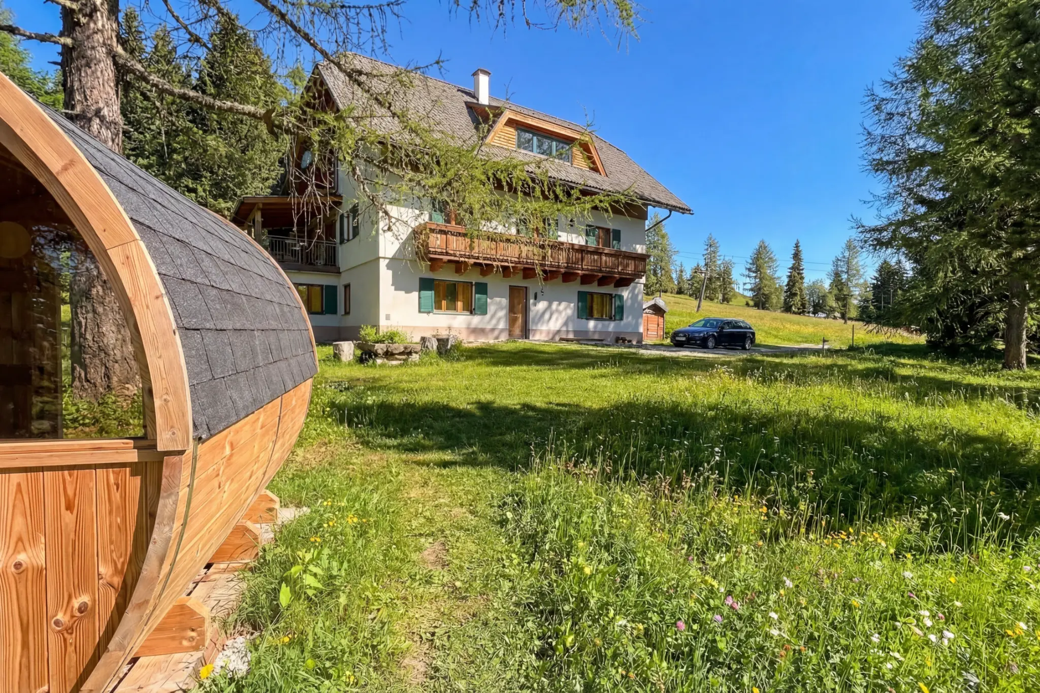 Berglodge Hochrindl Sommer – Fasssauna und Bergpanorama Kärnten auf 1.630 m